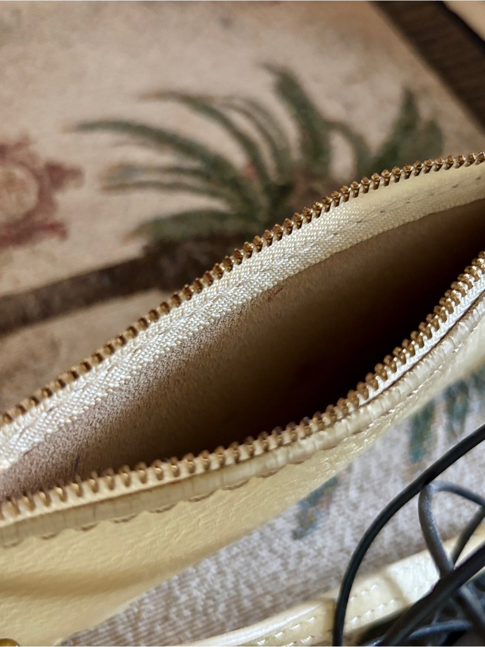Cole Haan Butter Yellow Pebble Leather Wristlet Clutch - Picture 10 of 10